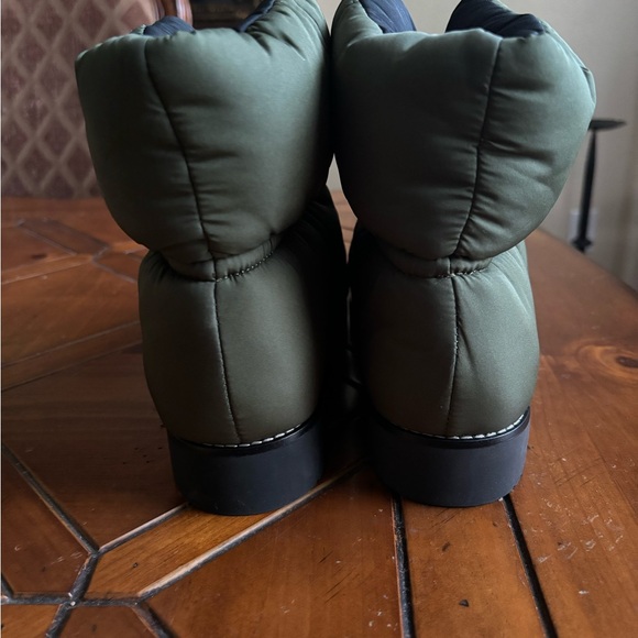 J. Crew heavy quilted water repellent booties - Picture 4 of 9